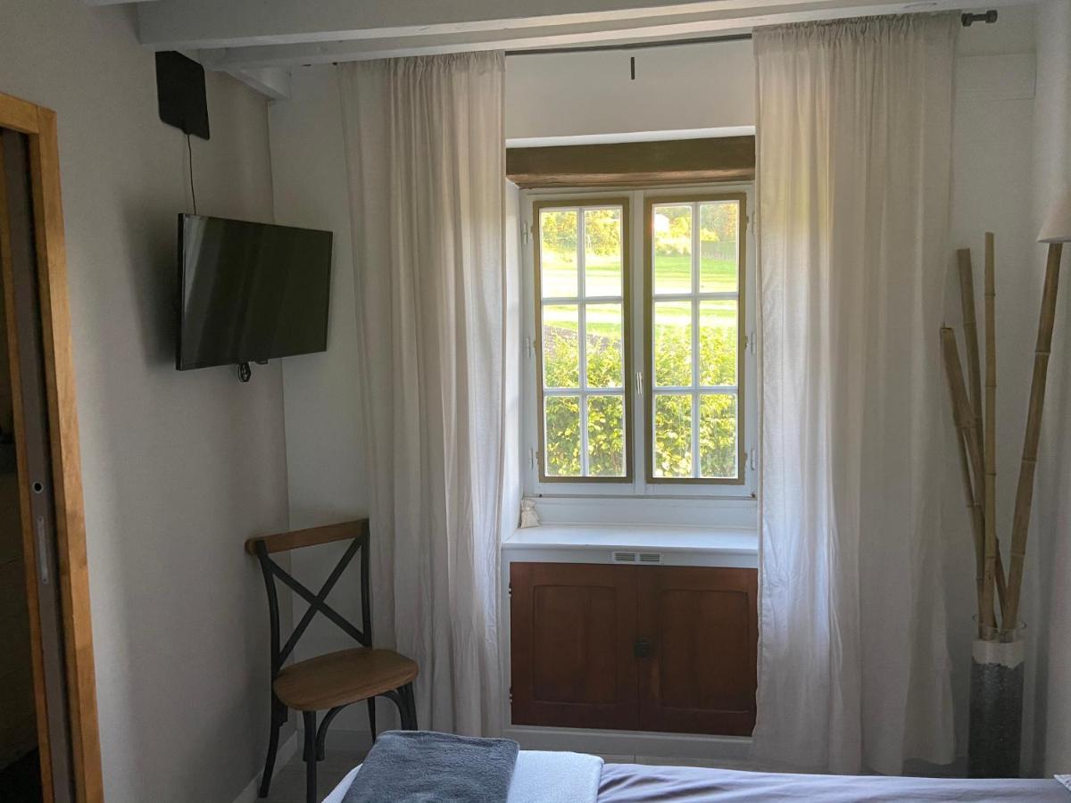 Le Regrimet Avec Parking Gratuit Et Prive Bed and Breakfast Lens-Lestang Eksteriør billede
